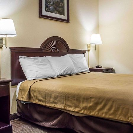 Econo Lodge & Suites Airport North Syracuse Eksteriør billede