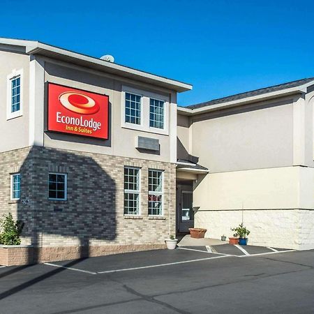 Econo Lodge & Suites Airport North Syracuse Eksteriør billede