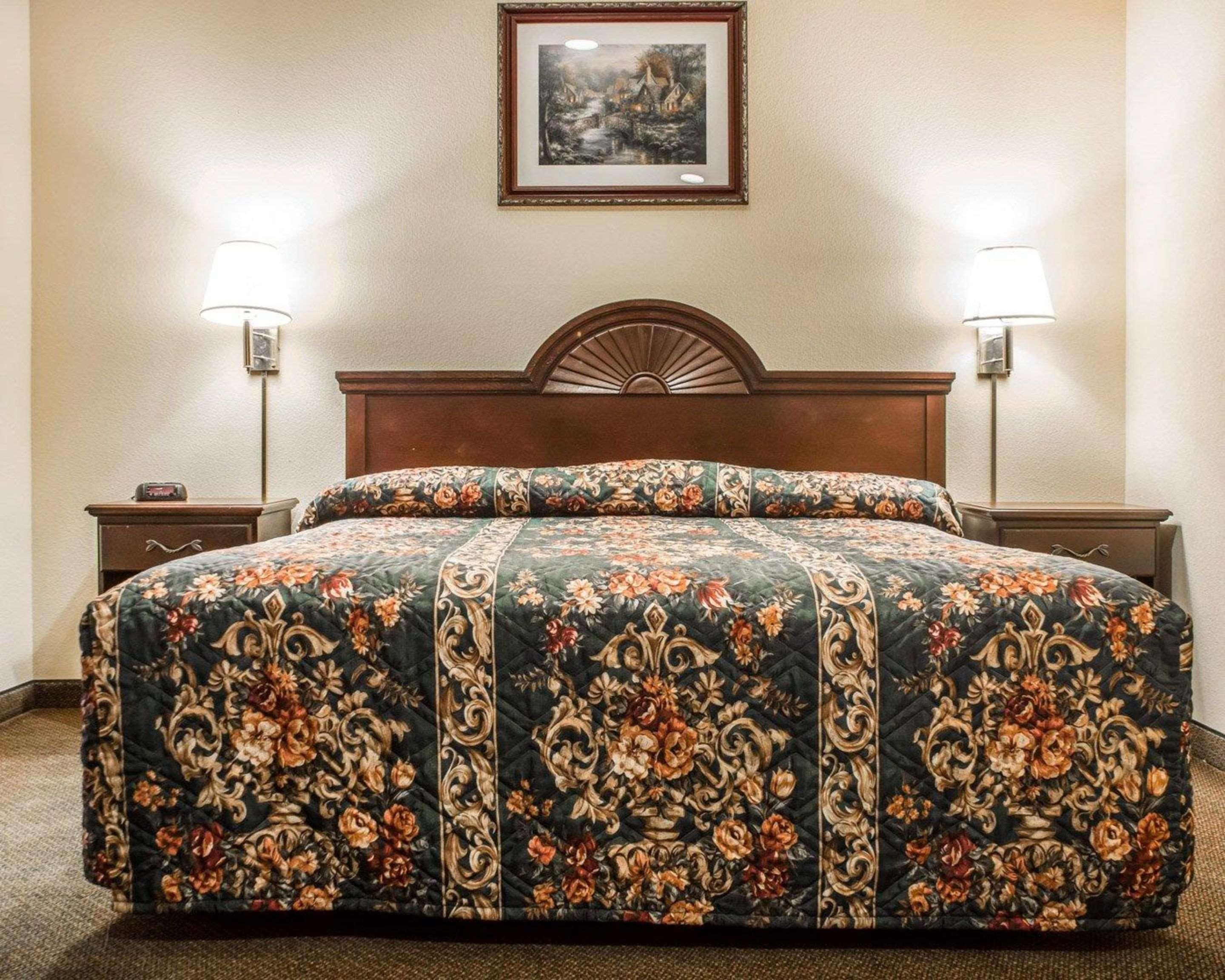 Econo Lodge & Suites Airport North Syracuse Eksteriør billede