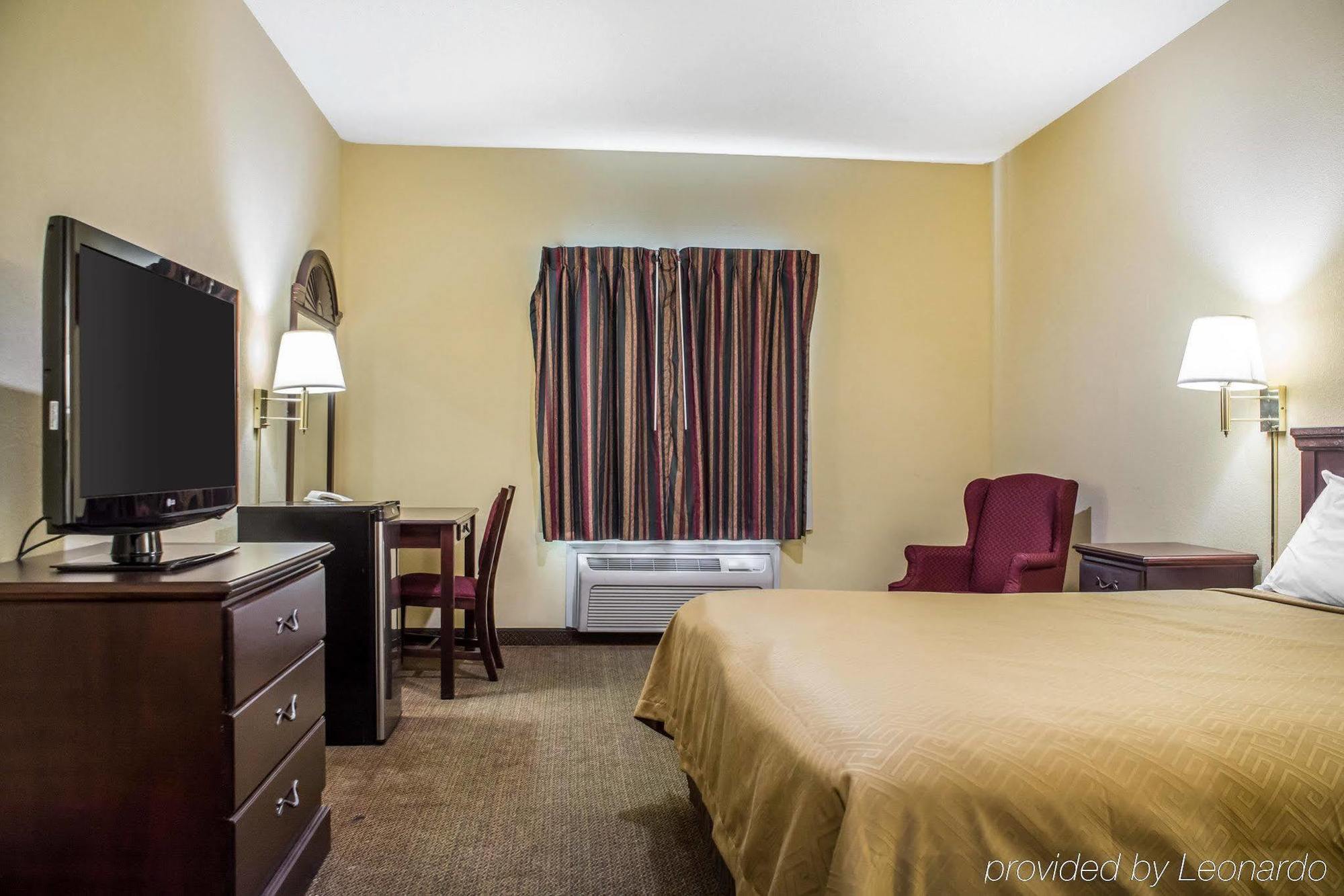 Econo Lodge & Suites Airport North Syracuse Eksteriør billede