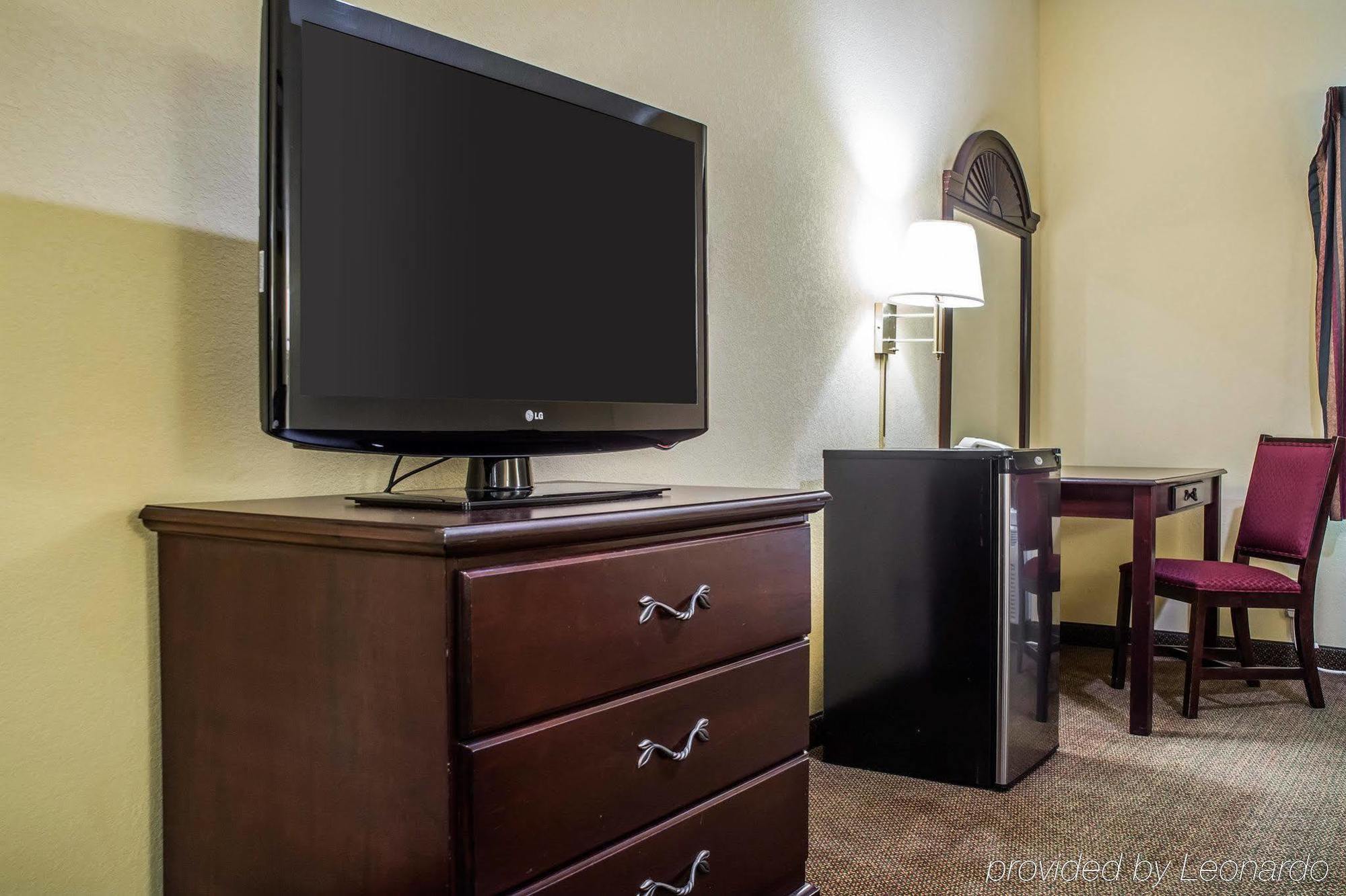 Econo Lodge & Suites Airport North Syracuse Eksteriør billede