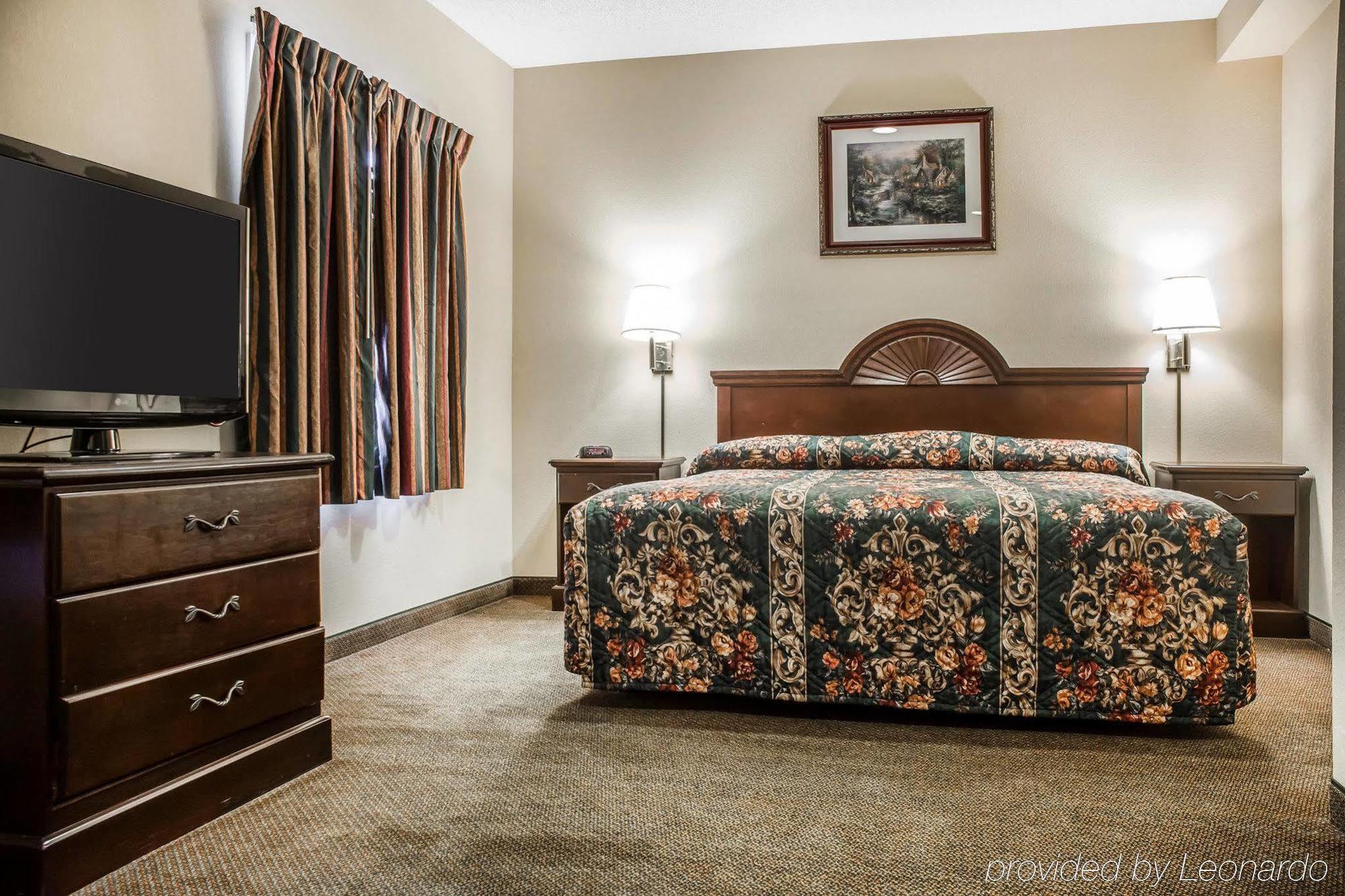 Econo Lodge & Suites Airport North Syracuse Eksteriør billede